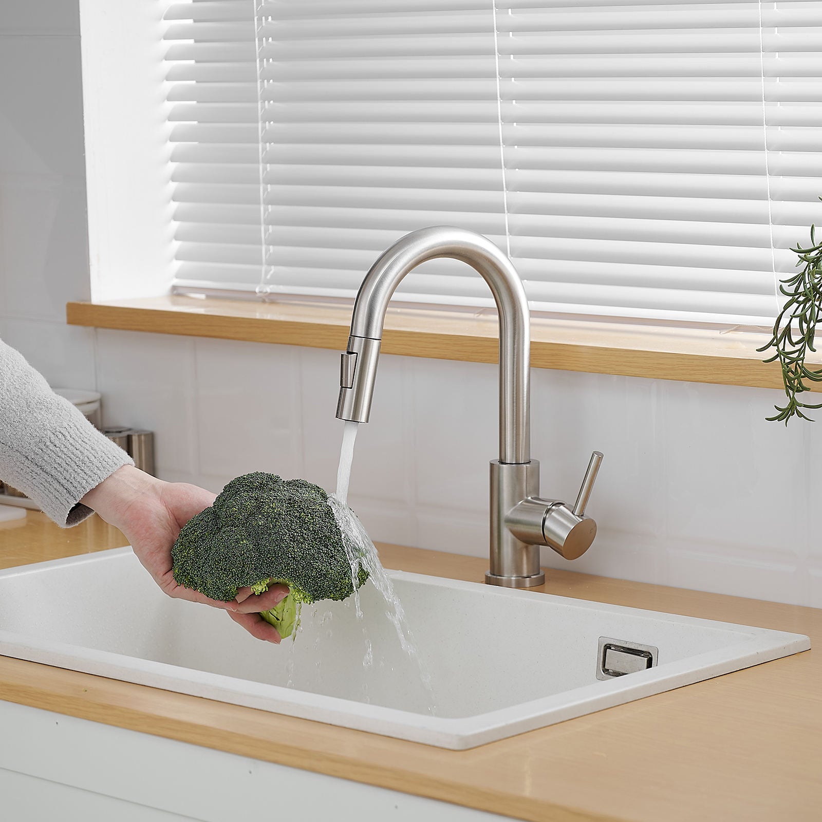 Kitchen, Faucet, Single Handle Faucet, Flat Button, Spring Pull-Out Sprayer, Ceramic Valve, Black, Nickle