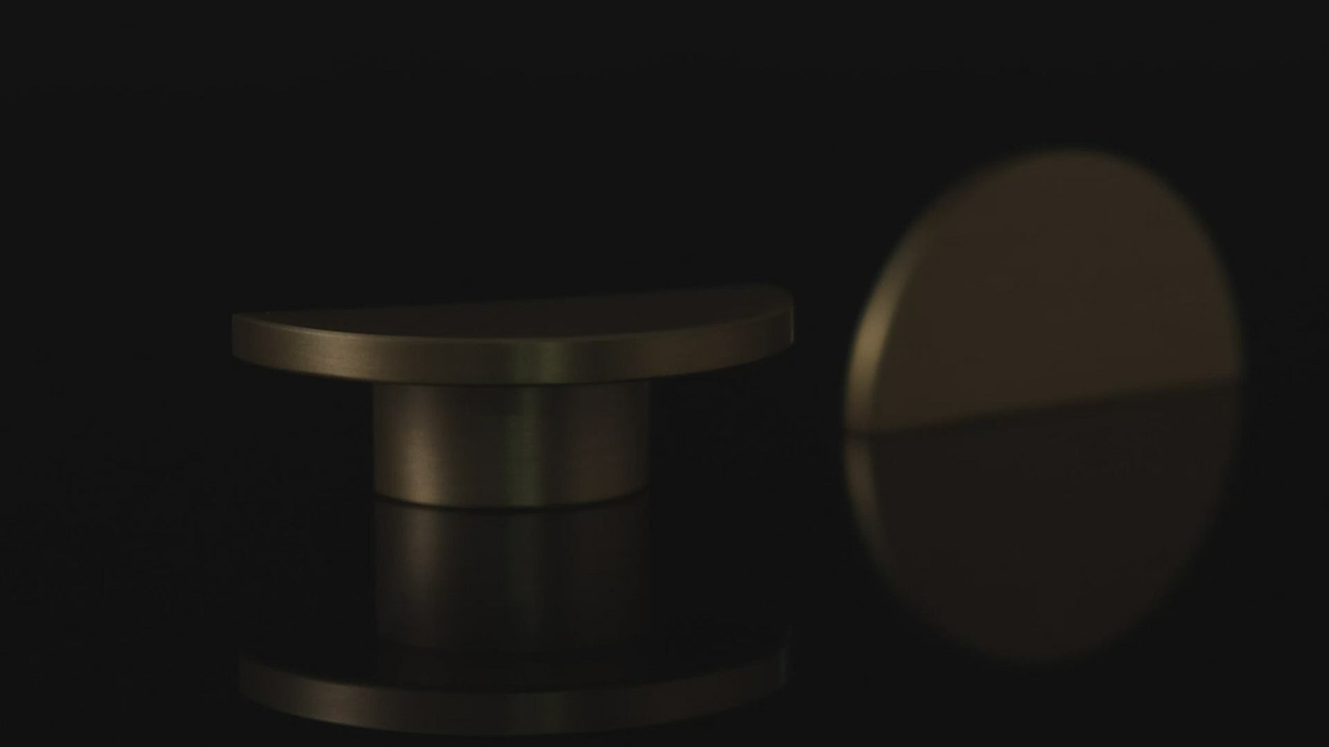 Gold Kitchen Cabinet Knobs, Solid Brass Knobs for Dresser Drawer, Minimalist Bathroom Cabinet Pulls, Modern Furniture Hardware, Brushed Finish (Semicircle/Round/Mushroom/Step)